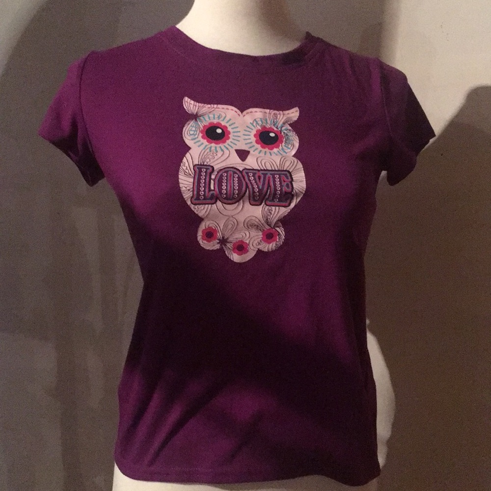 This is a night time shirt with a cute owl 🦉